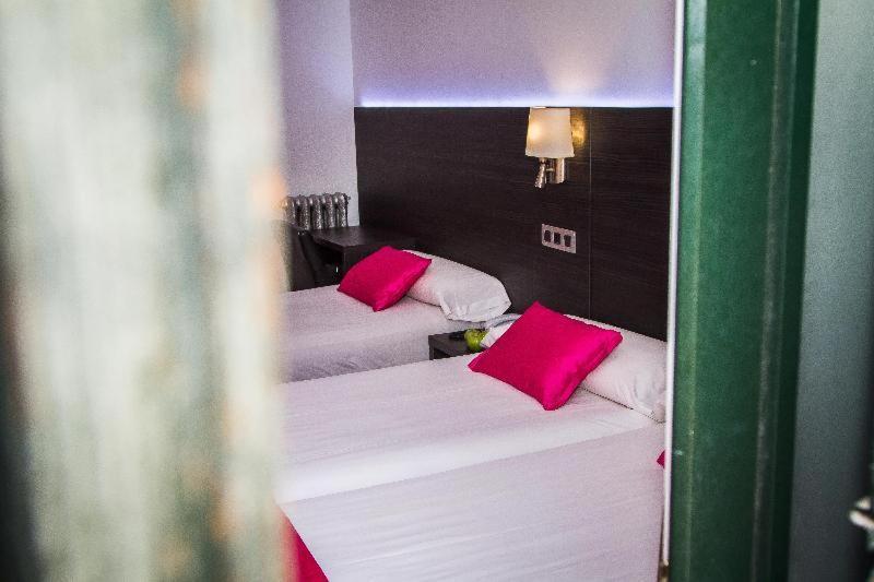 Hostal Marlasca Мадрид Стая снимка